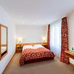 Hotel Engiadina