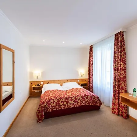 Hotel Engiadina