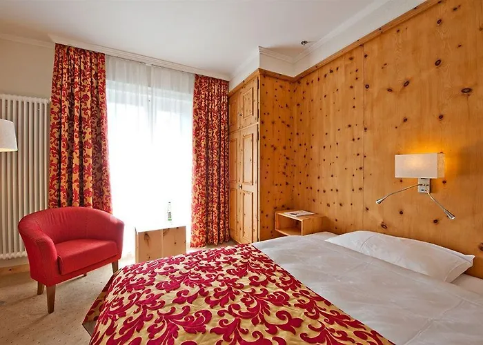 هوتل إنجيادينا زوز