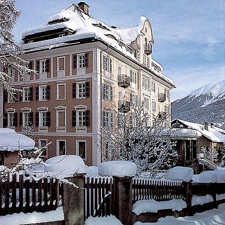 エンジアディーナ