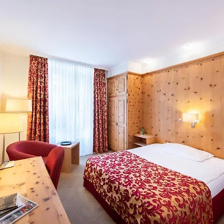 Otel Engiadina 4*