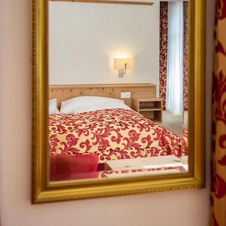 Otel Engiadina 4*